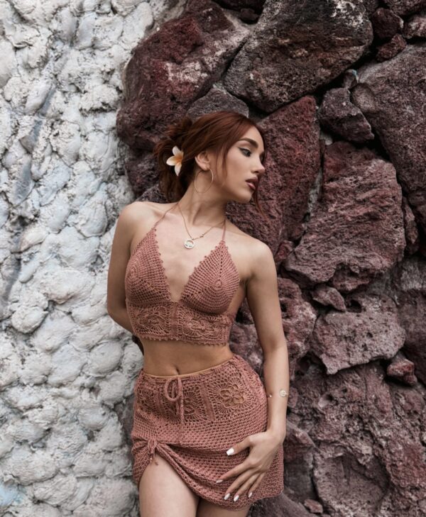 Beach set: top en rokje in gehaakte stijl