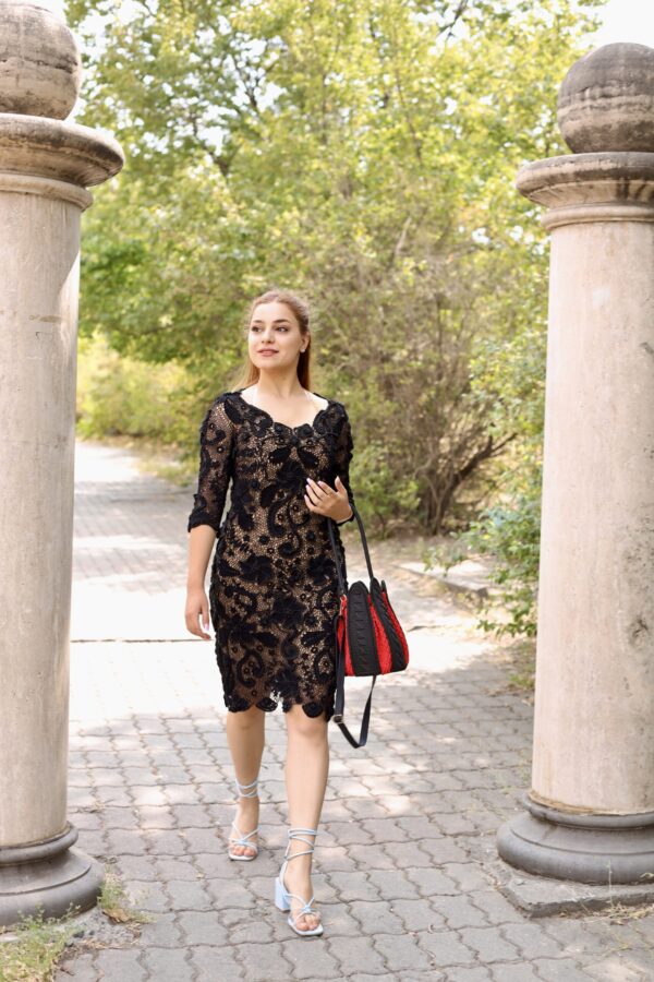 Zwarte jurk met Ierse kant van katoenmix - Zwart Handmade (M-L)