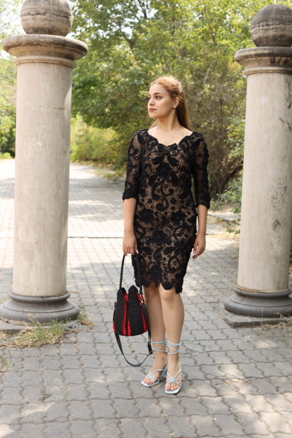 Zwarte jurk met Ierse kant van katoenmix - Zwart Handmade (M-L)