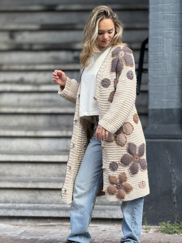 img_8675-2 Cardigan Bloemen van Handgemaakte 100% Wol - Crème Bruin