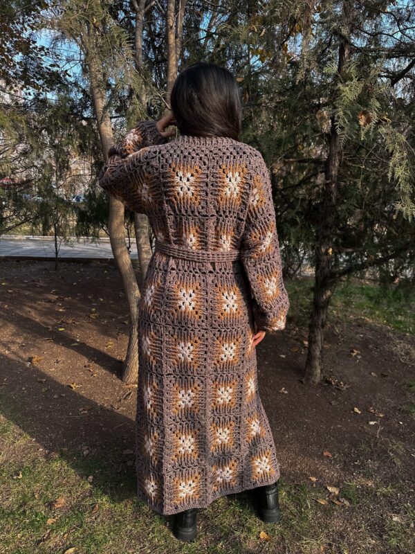 Cardigan van Handgemaakt Crochet - Bruin  70%wol 30 Pa