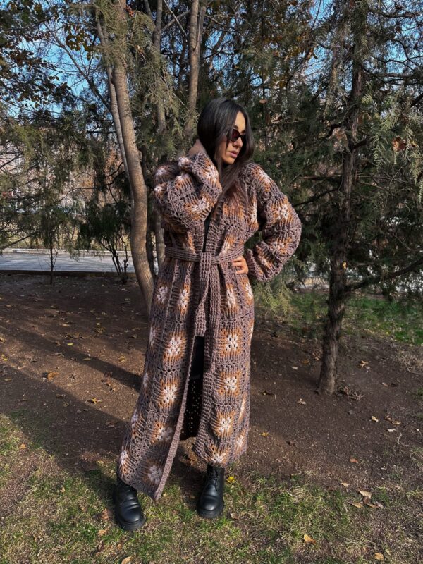 Cardigan van Handgemaakt Crochet - Bruin  70%wol 30 Pa