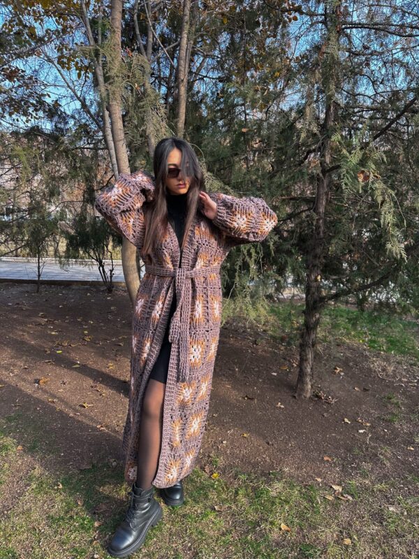 Cardigan van Handgemaakt Crochet - Bruin  70%wol 30 Pa