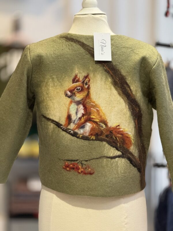 Handgemaakte Merinowol Kleding voor Kinderen | Luxe & Ambacht  Eekhoorn Vilt 6-7 jaar