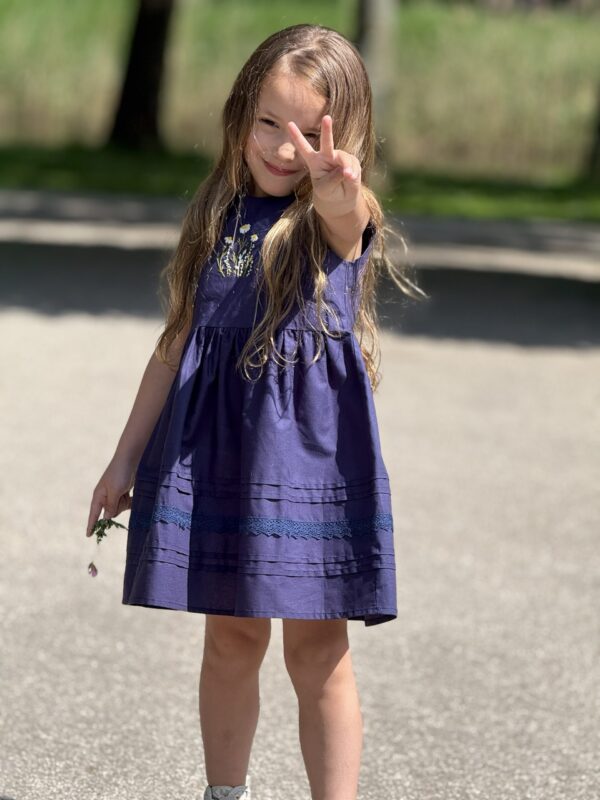 Kinderjurk met lieveheersbeestje Hand geschilderd 
Katoen  (4-5 jaar)