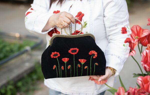 Stijlvol Unieke Tas Klaprozen Handmade Suède & Borduurwerk