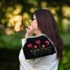 Stijlvol Unieke Tas Klaprozen Handmade Suède & Borduurwerk