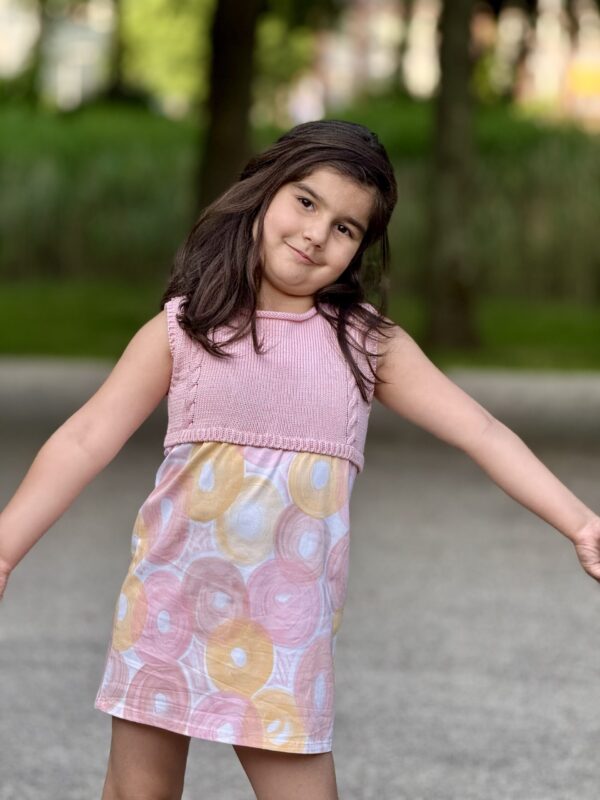 img_6774 Kinderjurk met Katoen gebreid met linnen stof kwaliteit (3-4jaar)