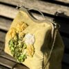Unieke Tas met Paardenstoel Borduurwerk Duurzame Stoof Handmade 
Metalen sluiting vintage stijl