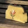 Unieke Tas met bloemen  Borduurwerk Duurzame Stoof Handmade 
Antieke Sluiting Vintage Stijl