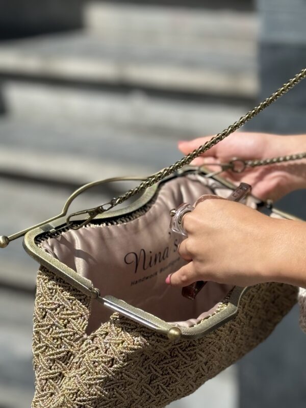 Vintage stijl    Unieke  Clutch met Antieke kleur metaal sluiting   Handmade Macramé
