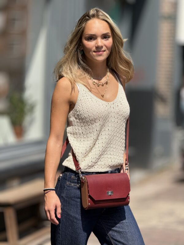 Exclusief   Unieke Leer  Tas met Natuurlijke  walnoten hout  (Handmade)