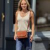 Exclusief   Unieke Leer  Tas met Natuurlijke  walnoten hout  (Handmade)