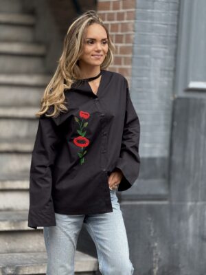 Overhemd met  Klaprozen  Borduurwerk  Zwart  Kleur ( S-M) Handmade