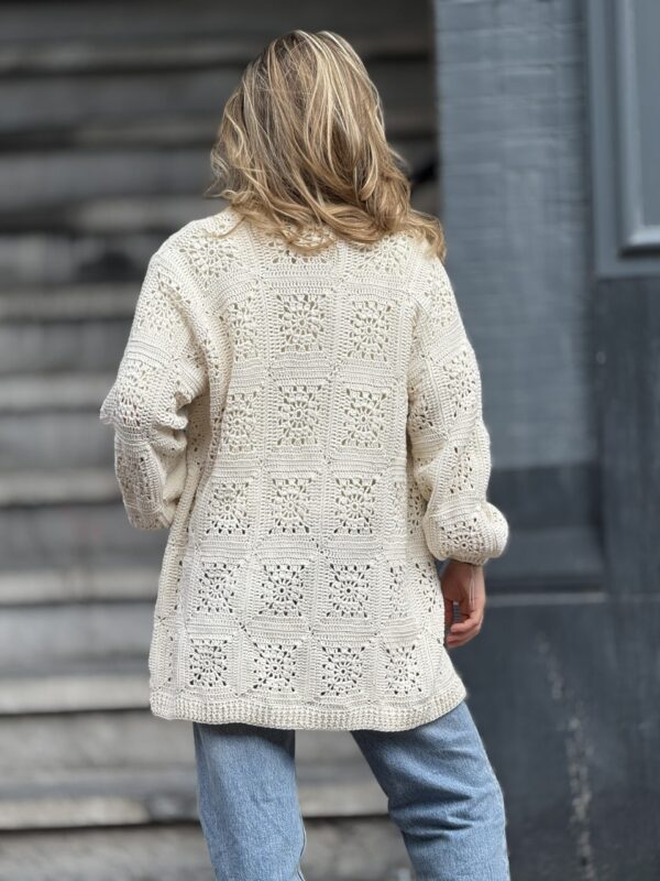 Cardigan Bloemen van Handgemaakte 70% Wol 30% Katoen - Crème