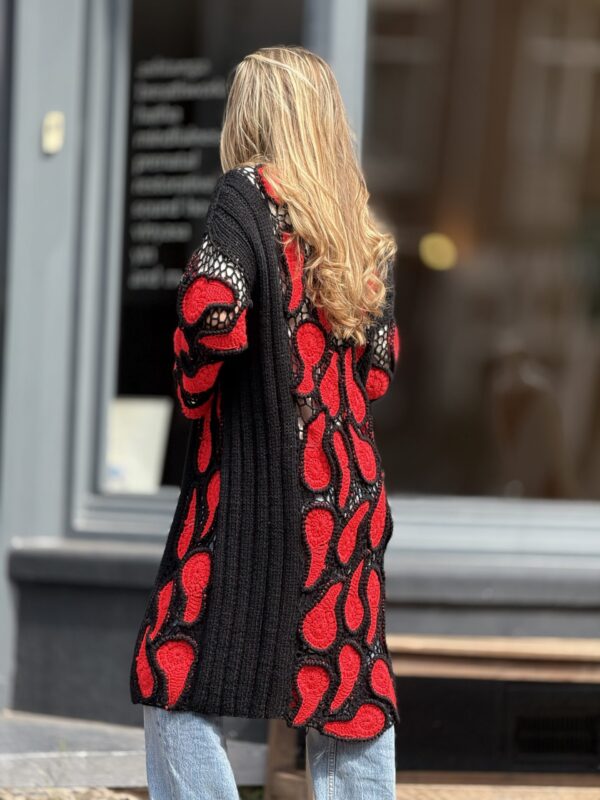 img_8751 Cardigan Ierse Kant van Handgemaakte 100% Italiaanse Wol
Zwart-Rood