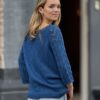 Blouse  Handgemaakt  van   70%  Italiaanse Merino Wol  30% Cashmere