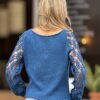 Blouse  Handgemaakt 50%  Italiaanse Merino Wol  70% Mohair  30% Cashmere 
 Gehaakt ( S-M)