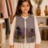 7db9864b-d3d5-4e75-86c4-9f151f83e1b8-2 Handgemaakte Gilet Merinowol Vilt Kleding voor Kinderen | Luxe & Ambacht Leftijd 5-6 jaar Vilt Giraf
