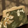 Handgemaakte Luxe Clutch Tas met Houten Sluiting | Ambachtelijk Design uit Amsterdam