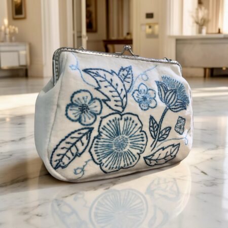 Handgemaakte clutch met handborduurwerk | Uniek en mooi design