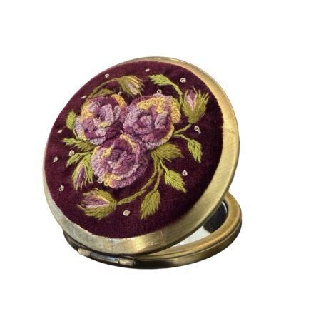 Vintage & Antiek Handgemaakt Borduurwerk  Spiegel  – Hoge Kwaliteit Handwerk -Paars