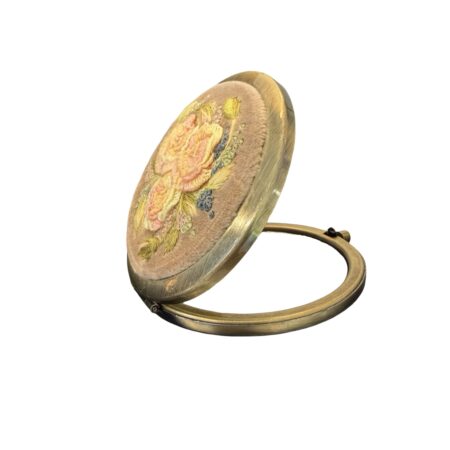 Vintage & Antiek Handgemaakt Borduurwerk  Spiegel – Unieke Decoratie – Hoge Kwaliteit Handwerk-Cream Kleur