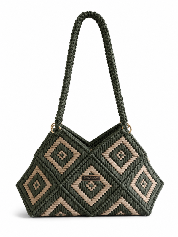 db5b1a17-3d23-49f3-8beb-9df935240b57 Exclusieve Handgemaakte Macramé Tas | Luxe Designer Handbag | Nina’s Handwork Boutique