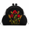 Handgemaakte Geborduurde Tas met Houten Sluiting | Exclusieve Dames Clutch | Nina’s Handwork Boutique Amsterdam