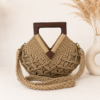 Handgemaakte Macramé Handtas met Walnotenhouten Handgrepen | Bohemian Dames Tas van Katoen | Beige Handgemaakte Macramé Handtas met Walnotenhouten Handgrepen | Boho Tas Beige