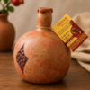 46e04499-d8ec-454c-93d2-0bba8c70d0ff Armeense Granaatappelwijn 750 ml in Handgemaakte Keramische Fles – Uniek Luxe Cadeau uit Armenië | Amsterdam