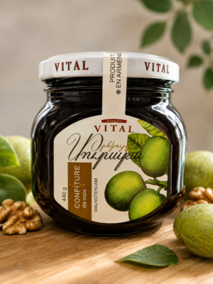 5b86a546-9f1f-4fca-9430-494208bd6c48 VITAL Armeense Premium Walnotenjam – Traditionele Groene Walnoot Confituur uit Armenië | 440 g