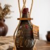 a6bbdc9f-88ac-4ae3-aa8f-3667c91aa509 Armeense Wijn 750 ml in Handgemaakte Keramische Fles met Houten Design – Uniek Luxe Cadeau
