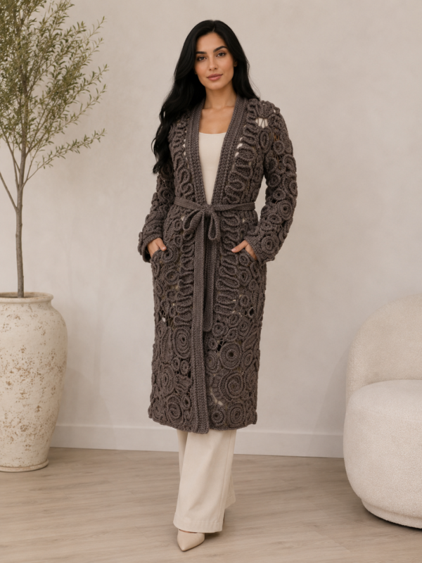 Handmade Crochet Lange Cardigan van Wol – Exclusief Dames Vest S–XL | Nina’s Handwork Boutique Amsterdam