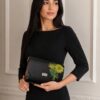 Handgemaakte Leren Tas met Handgeschilderde Zonnebloemen & Walnoothout | Limited Edition Luxe Dames Tas | Nina’s Handwork Boutique Amsterdam