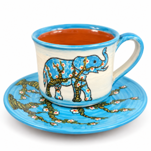 Handmade Keramiek Kopje met Schotel – Handgeschilderde Olifant in Van Gogh-Stijl | Premium Koffie & Thee Set