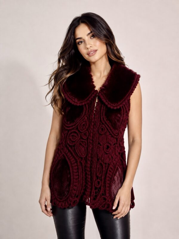 Luxe Handmade Irish Lace Crochet Gilet met Max Mara Faux Fur – Bordeaux maat S tot L